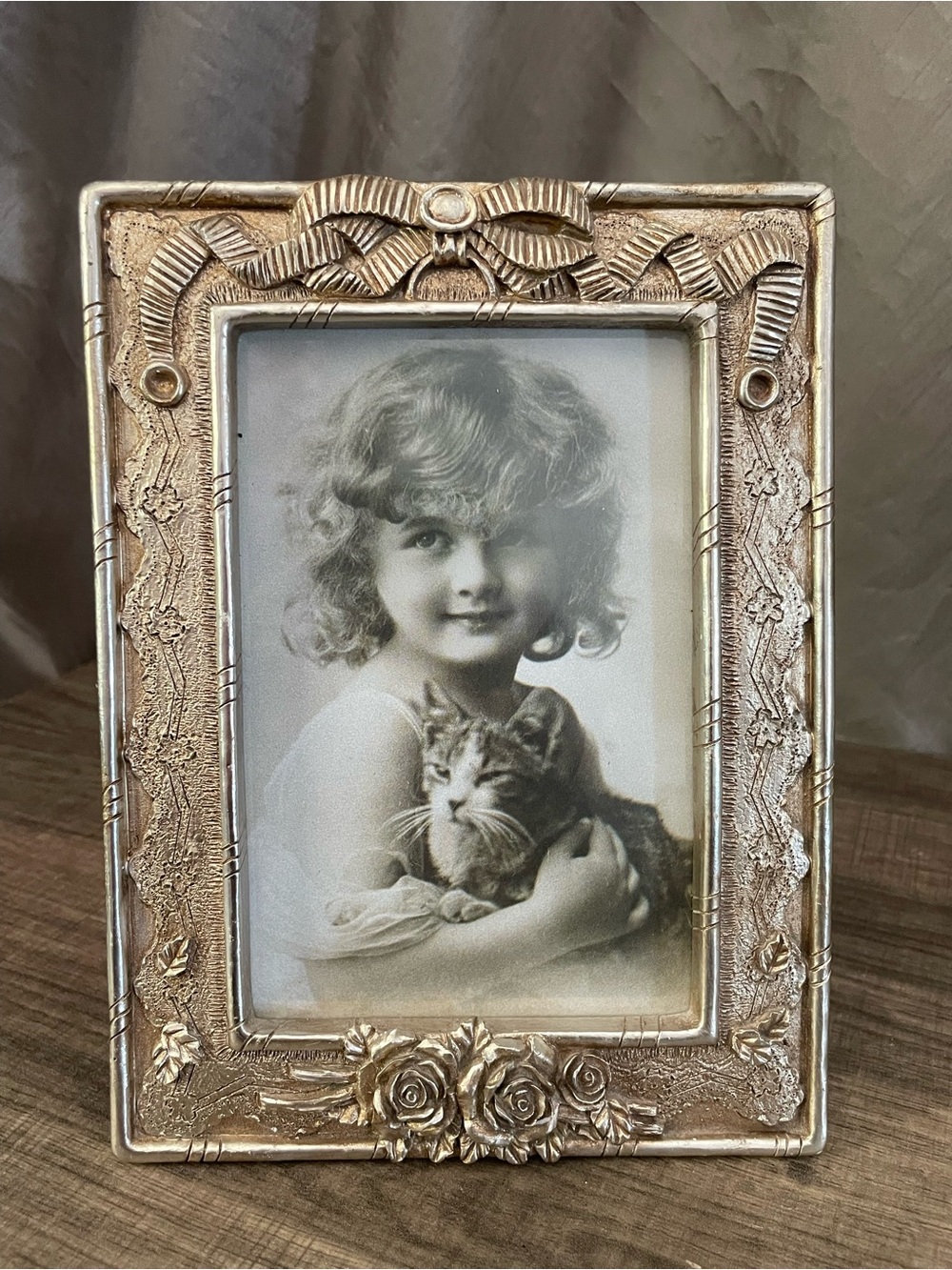 Ornate Gold Floral Photo Frame - Elegant Home Accent